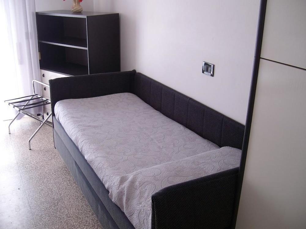 רימיני Hotel Ardesia מראה חיצוני תמונה